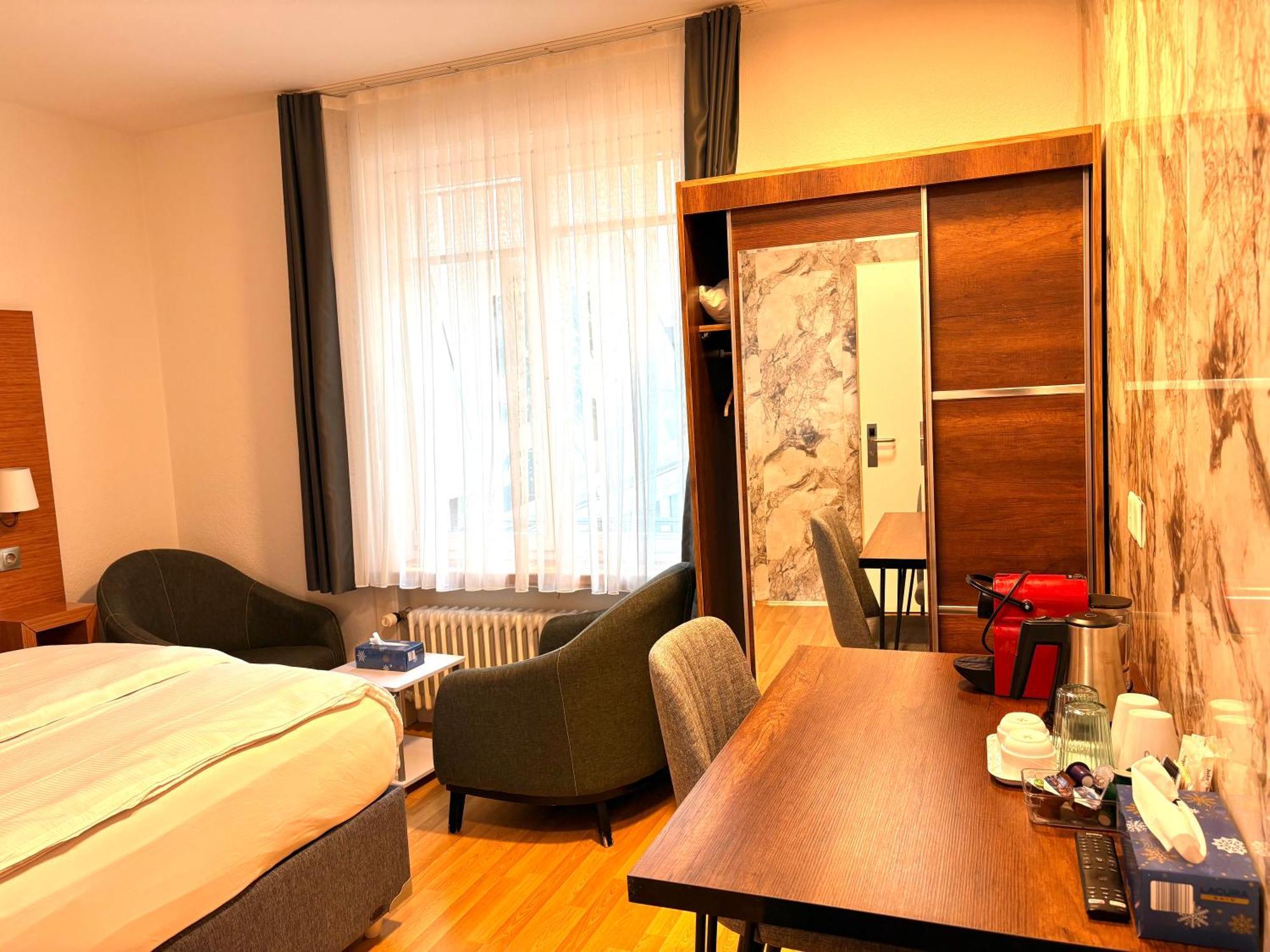 Akomo Bern Buitenkant foto